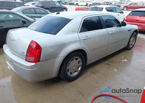 2006 Chrysler 300 Touring из США, поврежденный, VIN 2C3LA53G76H115882